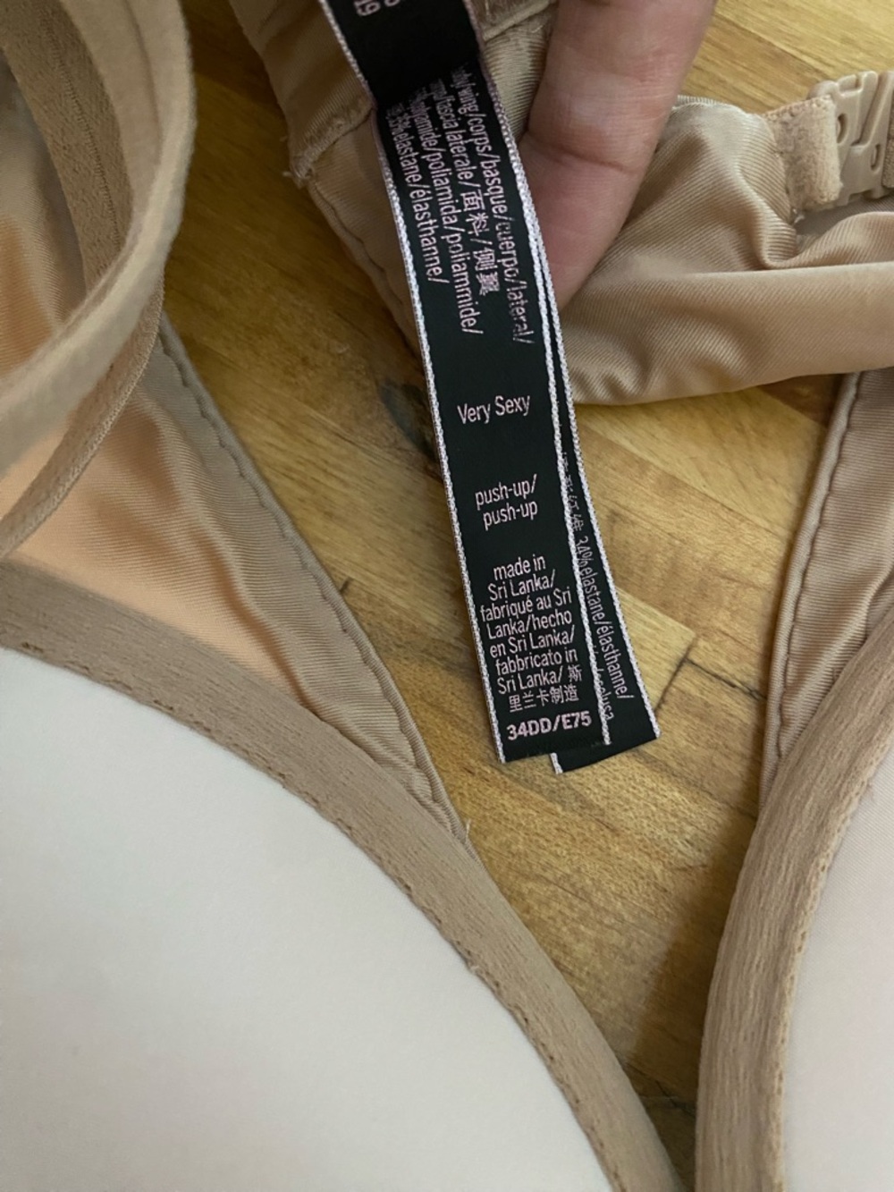 Victoria’s Secret Very Sexy Push-up bra - Picture 5 of 5